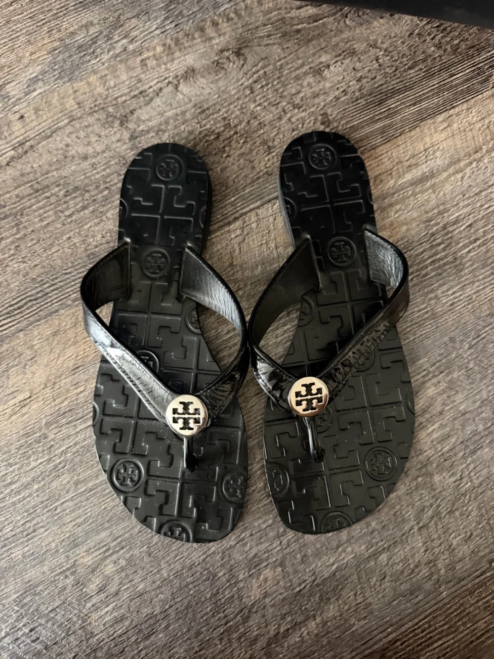Tory Burch Logo Flip Flops